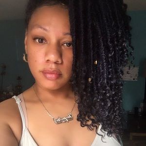 Meet your Posher, Jacqueline